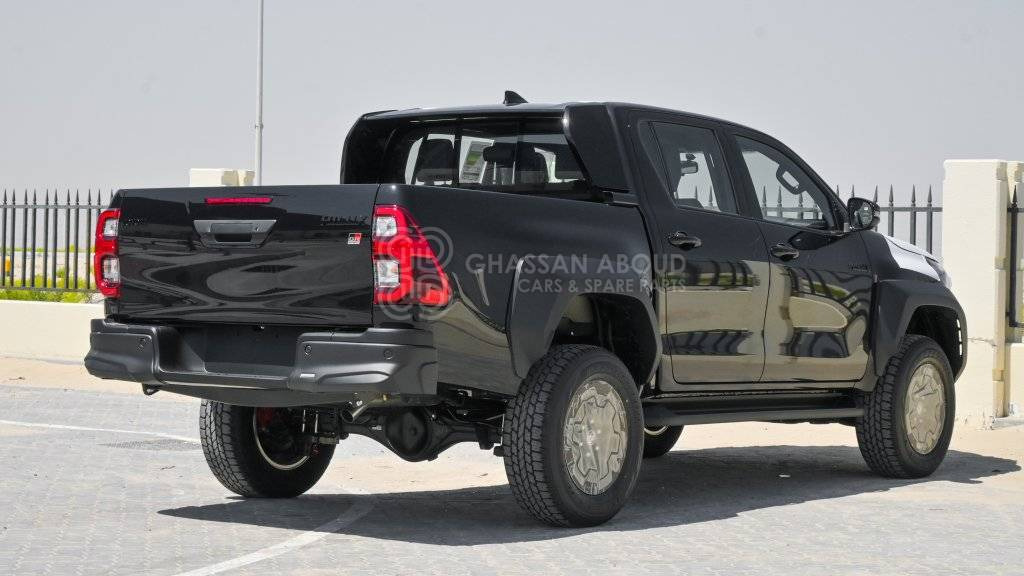 Pick-up TOYOTA HILUX DC 2.8L DIESEL 4X4 GR-S A/T MY24: photos 17