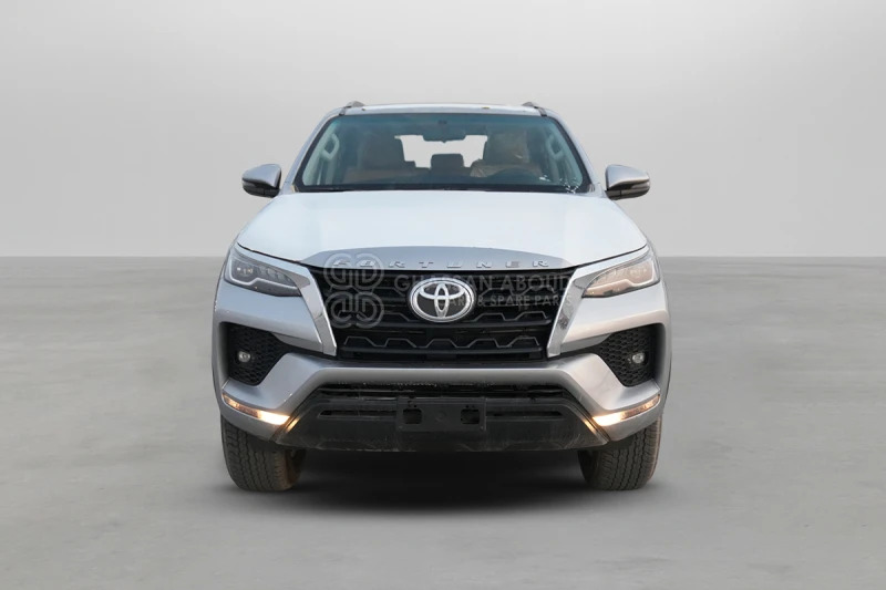 Toyota Fortuner  4x4 - SUV: photos 2 Toyota Fortuner  4x4 - SUV: photos 2