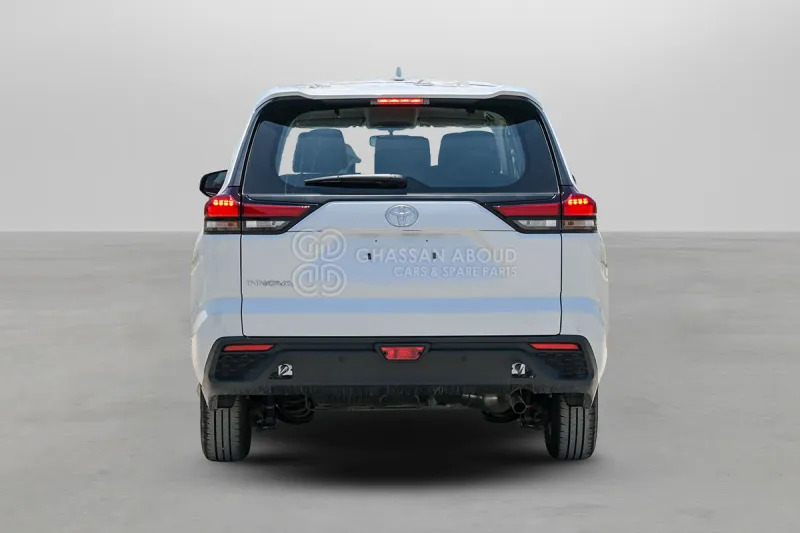 Toyota Innova - SUV: photos 5 Toyota Innova - SUV: photos 5