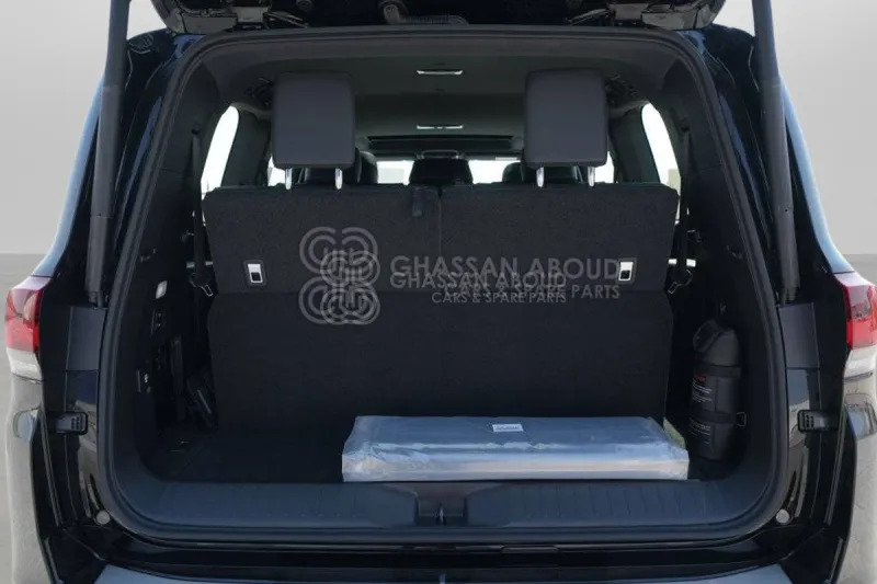 Toyota Land Cruiser 300 - SUV: photos 4 Toyota Land Cruiser 300 - SUV: photos 4