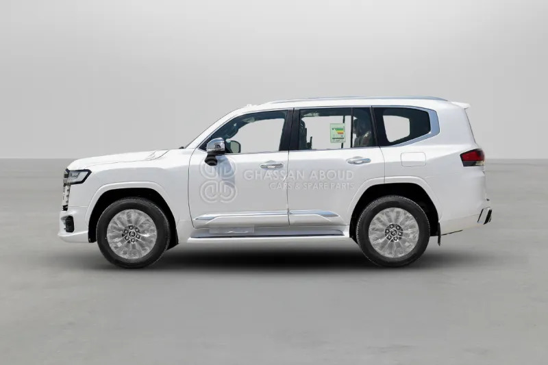 Toyota Land Cruiser 300 - SUV: photos 3 Toyota Land Cruiser 300 - SUV: photos 3