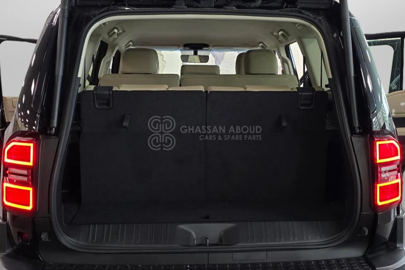 SUV Toyota Prado: photos 6