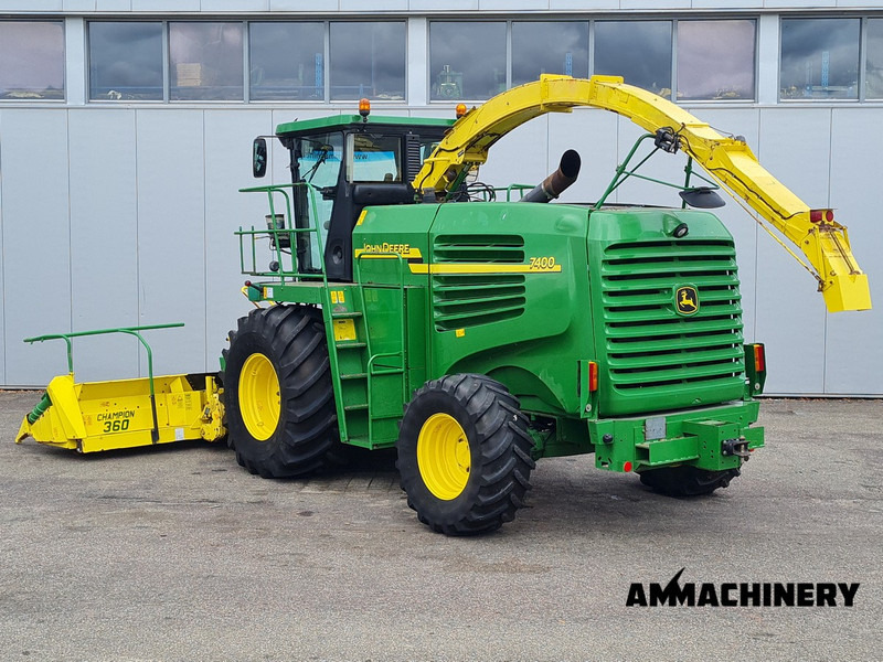 John Deere 7400 forage harvester - Ensileuse: photos 3 John Deere 7400 forage harvester - Ensileuse: photos 3