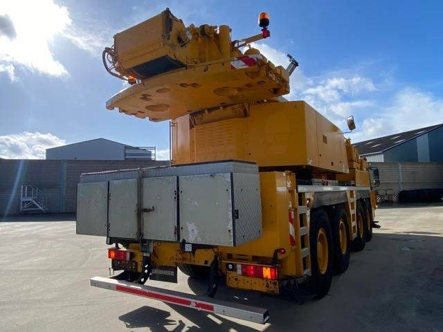 Liebherr LTM 1090-4.2 - Grue tout-terrain: photos 3 Liebherr LTM 1090-4.2 - Grue tout-terrain: photos 3