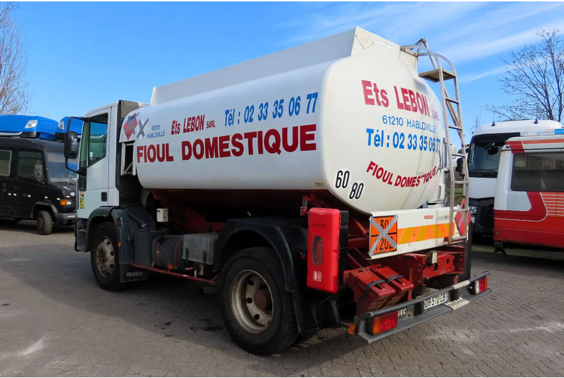Iveco Eurocargo FUEL (DIESEL/PETROL) 8000 LITERS, COMP: 3500L,1000L, 3500L - Camion citerne, Camion grue: photos 5 Iveco Eurocargo FUEL (DIESEL/PETROL) 8000 LITERS, COMP: 3500L,1000L, 3500L - Camion citerne, Camion grue: photos 5