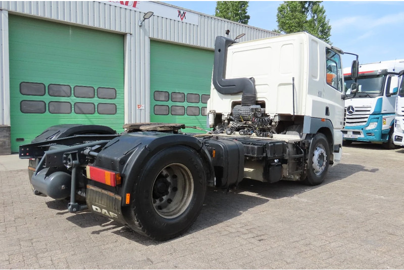 DAF CF 85.410 Manual, Retarder, PTO/Hydraulic, Very clean truck! - Tracteur routier: photos 5 DAF CF 85.410 Manual, Retarder, PTO/Hydraulic, Very clean truck! - Tracteur routier: photos 5