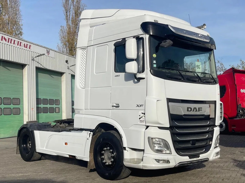 DAF XF 480 558018 km. ENGINE PROBLEM (start ok), parking airco, Frigo - Tracteur routier: photos 3 DAF XF 480 558018 km. ENGINE PROBLEM (start ok), parking airco, Frigo - Tracteur routier: photos 3