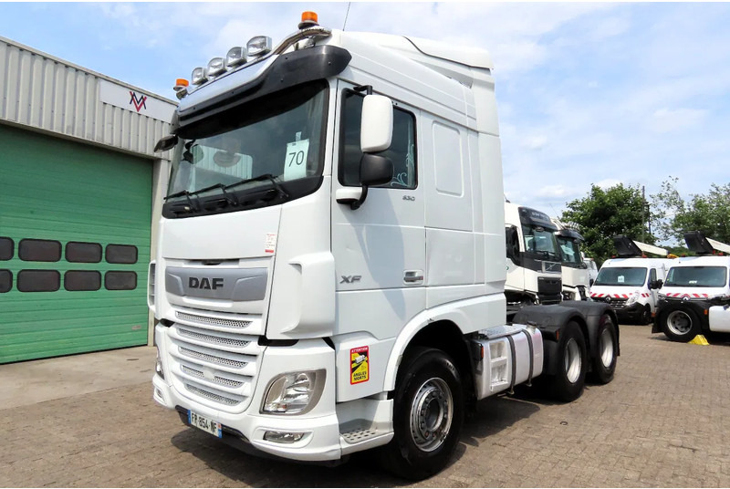 DAF XF 530 6x4 Retarder, Frigo, P-Cool, 2 beds - Tracteur routier: photos 2 DAF XF 530 6x4 Retarder, Frigo, P-Cool, 2 beds - Tracteur routier: photos 2