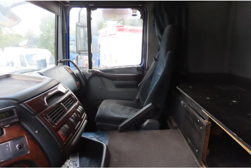 Tracteur routier DAF XF 530 type E4, Manual!!!: photos 13