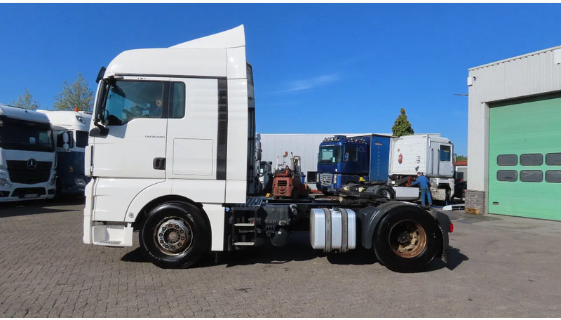 MAN TGX 14.440 RETARDER, 2 tanks, GREAT CONDITION! - Tracteur routier: photos 3 MAN TGX 14.440 RETARDER, 2 tanks, GREAT CONDITION! - Tracteur routier: photos 3