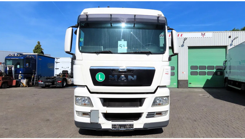 MAN TGX.18.400 euro5 EEV, RETARDER, 2X FUEL TANK, FRIGO - Tracteur routier: photos 2 MAN TGX.18.400 euro5 EEV, RETARDER, 2X FUEL TANK, FRIGO - Tracteur routier: photos 2