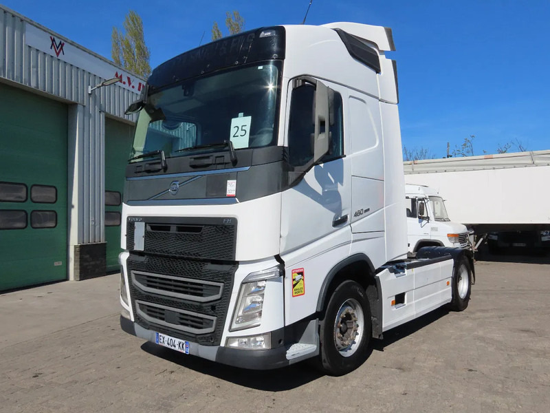 Volvo FH 460 YV2RTY0A3JB867622, FRIGO, 2X FUEL TANK, frigo, EURO6 - Tracteur routier: photos 2 Volvo FH 460 YV2RTY0A3JB867622, FRIGO, 2X FUEL TANK, frigo, EURO6 - Tracteur routier: photos 2