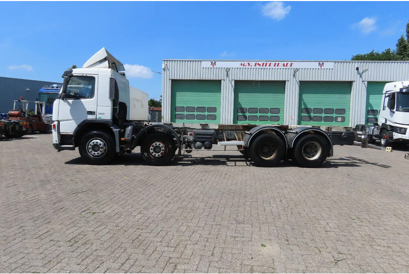 Volvo FM 380 8x4 FULL SPRING. 100% condition! - Châssis cabine: photos 4 Volvo FM 380 8x4 FULL SPRING. 100% condition! - Châssis cabine: photos 4