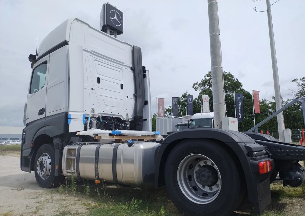 Mercedes-Benz Actros - Tracteur routier: photos 3 Mercedes-Benz Actros - Tracteur routier: photos 3