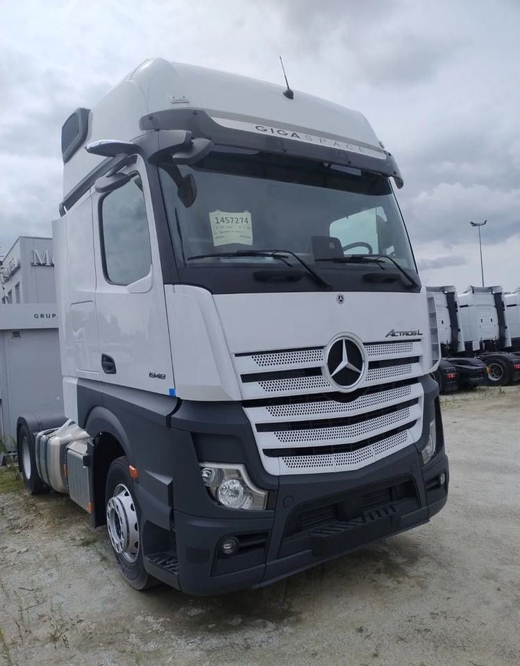 Mercedes-Benz Actros - Tracteur routier: photos 2 Mercedes-Benz Actros - Tracteur routier: photos 2
