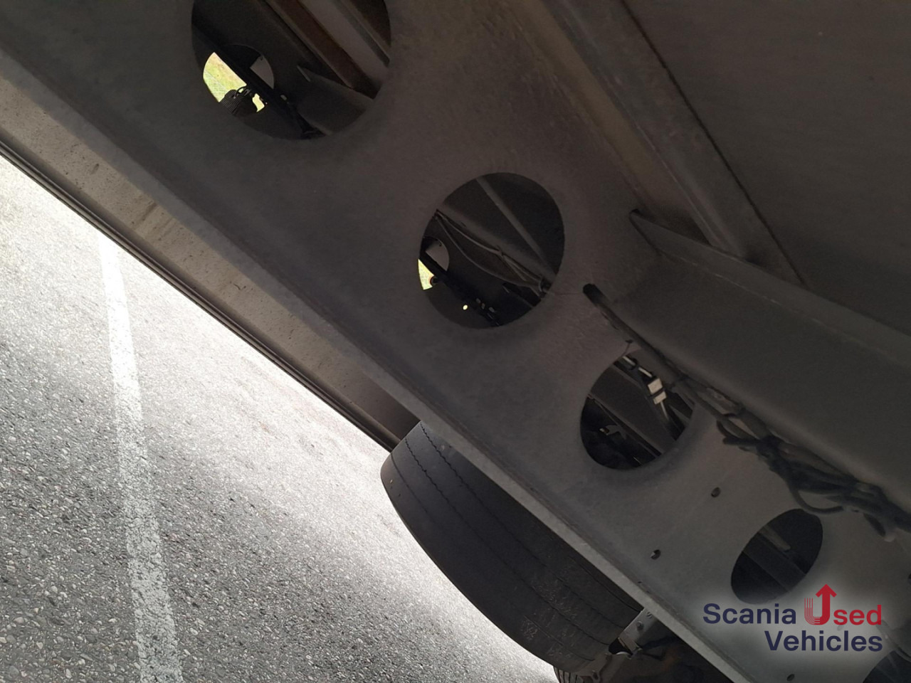 FLIEGL SDS 350 Plateau !! - Semi-remorque plateau: photos 3 FLIEGL SDS 350 Plateau !! - Semi-remorque plateau: photos 3