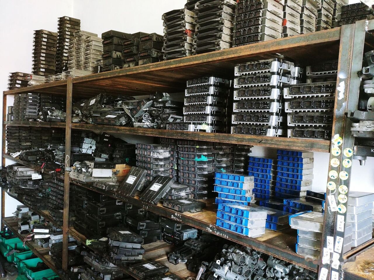 Scania ALL S EG - Bloc de gestion pour Camion: photos 1 Scania ALL S EG - Bloc de gestion pour Camion: photos 1