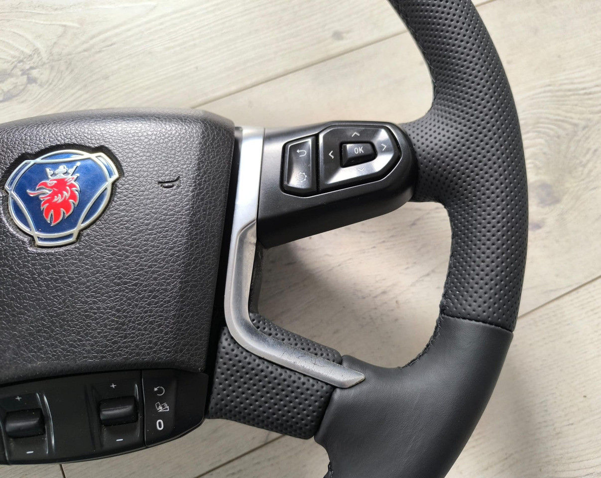 Scania - Volant pour Camion: photos 2 Scania - Volant pour Camion: photos 2