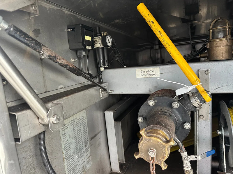 Semi-remorque citerne pour transport de carburant Diversen Fluid, 50.100L, P28BH, Propane, Butan, GAZ, ADR, DP: 06/30: photos 10