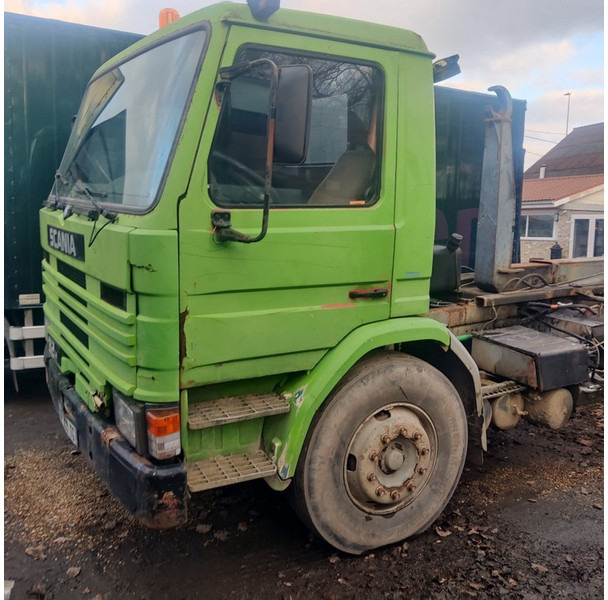 Scania 82-H - Camion porte-conteneur/ Caisse mobile: photos 3 Scania 82-H - Camion porte-conteneur/ Caisse mobile: photos 3