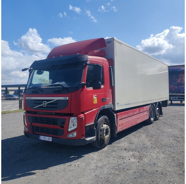 Volvo fm-330 - Camion fourgon: photos 1 Volvo fm-330 - Camion fourgon: photos 1