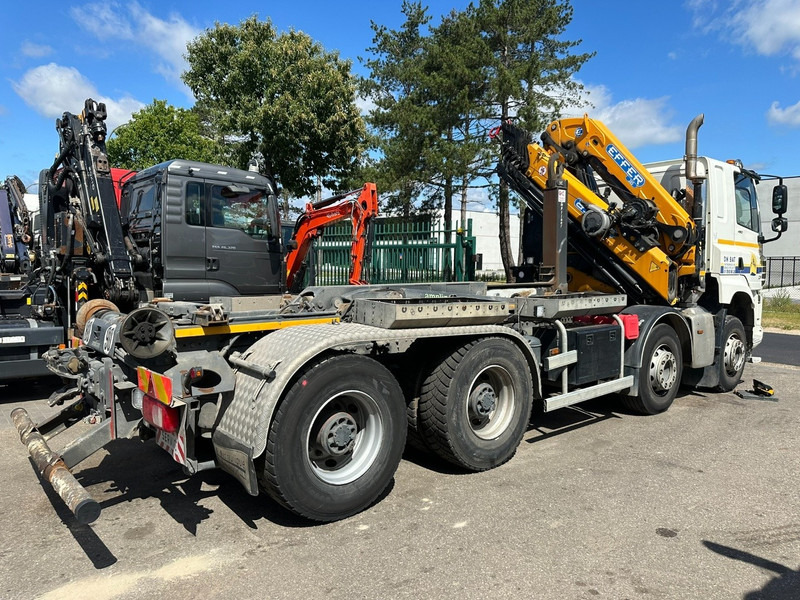 DAF CF 480 8x4 HOOKLIFT + CRANE (19m!) EFFER 205 / 6S + WINCH - RETARDER - *165.000km* - VERY NICE - Camion grue: photos 4 DAF CF 480 8x4 HOOKLIFT + CRANE (19m!) EFFER 205 / 6S + WINCH - RETARDER - *165.000km* - VERY NICE - Camion grue: photos 4