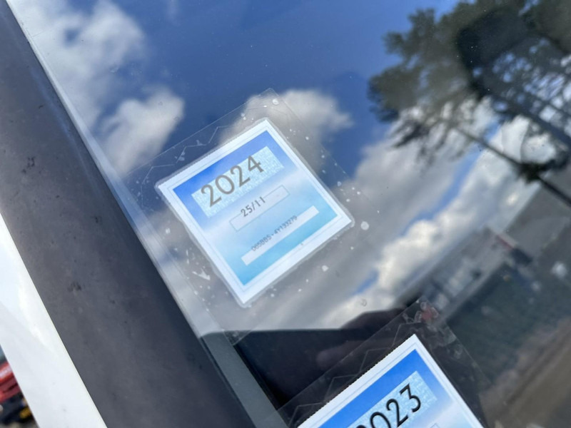 Camion benne MAN LC 18.280 18T 4x2 TIPPER *NO CRANE!!!* - *157.000km* - FULL AIR - BE TRUCK: photos 19 Camion benne MAN LC 18.280 18T 4x2 TIPPER *NO CRANE!!!* - *157.000km* - FULL AIR - BE TRUCK: photos 19