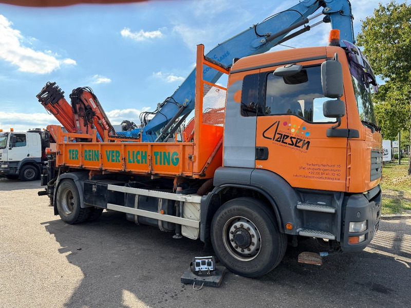 MAN TGA 18.310 4x4 Hydro-drive 2-SEITEN KIPPER + KRAN ATLAS 165 (4x) + RADIO - BE truck - Camion benne, Camion grue: photos 2 MAN TGA 18.310 4x4 Hydro-drive 2-SEITEN KIPPER + KRAN ATLAS 165 (4x) + RADIO - BE truck - Camion benne, Camion grue: photos 2
