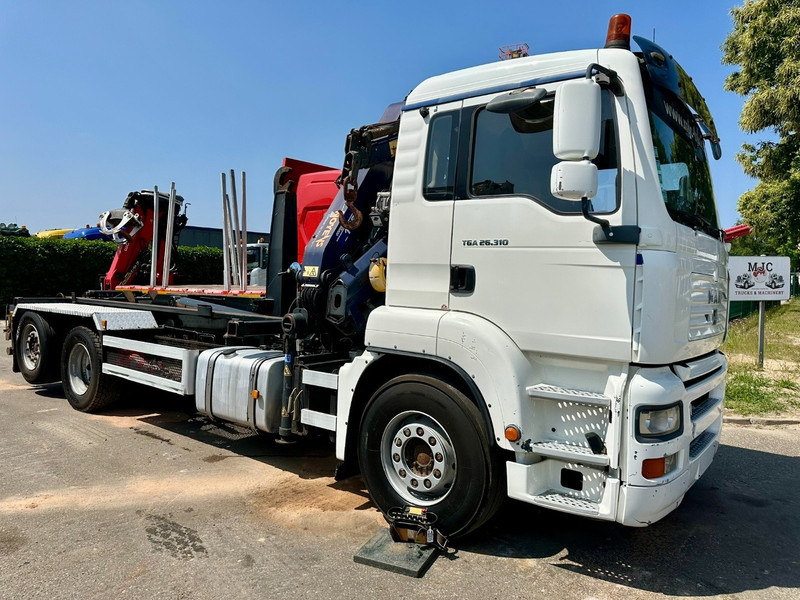 MAN TGA 26.310 6X2 HOOKLIFT + CRANE COPMA 160.4 + JIB J2 + WINCH - RADIO - LIFT + STEERING AXLE - EURO 3 - BE - Camion ampliroll, Camion grue: photos 2 MAN TGA 26.310 6X2 HOOKLIFT + CRANE COPMA 160.4 + JIB J2 + WINCH - RADIO - LIFT + STEERING AXLE - EURO 3 - BE - Camion ampliroll, Camion grue: photos 2