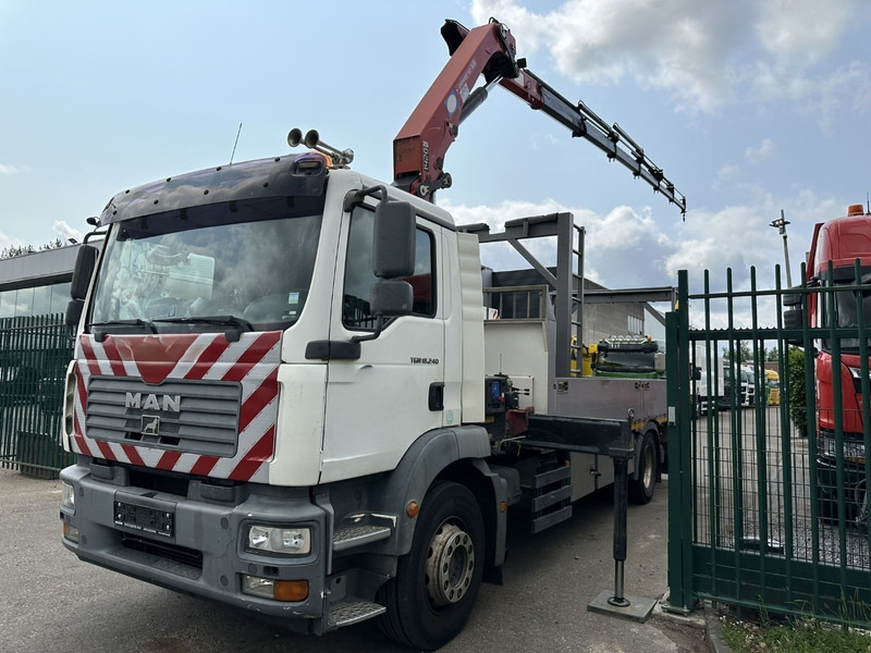 MAN TGM 18.240 4x2 + 2010 CRANE HMF 1420 K6 (17.5m! 6x) RADIO - PLATFORM 6m60 - MANUAL - EURO 3 - BE TRUCK - Camion grue: photos 3 MAN TGM 18.240 4x2 + 2010 CRANE HMF 1420 K6 (17.5m! 6x) RADIO - PLATFORM 6m60 - MANUAL - EURO 3 - BE TRUCK - Camion grue: photos 3