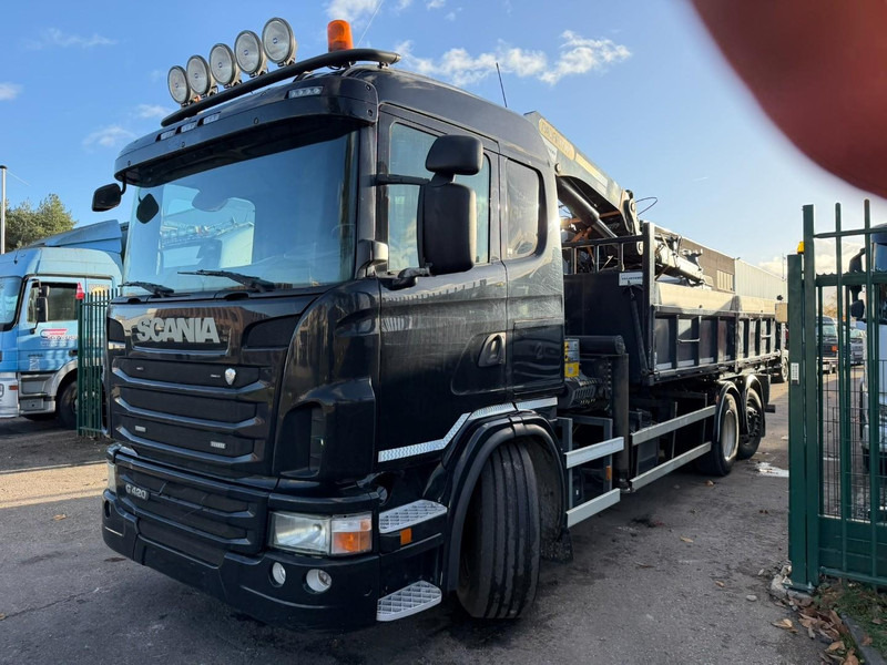 Scania G420 6x2 TIPPER + CRANE PALFINGER PK22002 C (4x) + GRABBER - LIFT + STEERING AXLE - DAMAGED CRANE - Camion benne, Camion grue: photos 3 Scania G420 6x2 TIPPER + CRANE PALFINGER PK22002 C (4x) + GRABBER - LIFT + STEERING AXLE - DAMAGED CRANE - Camion benne, Camion grue: photos 3