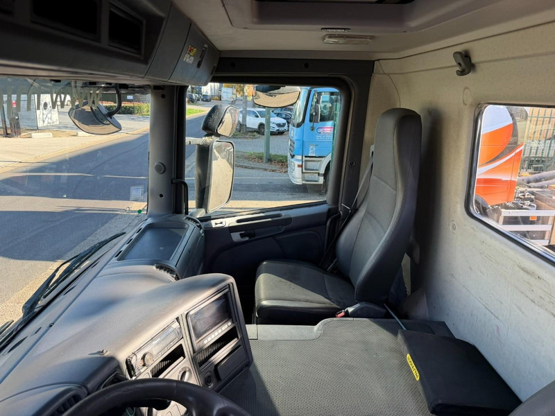 Camion ampliroll, Camion grue Scania P400 6x4 HOOKLIFT + CRANE PALFINGER PK9001 EH - RETARDER - 5/6F + ROTATOR + RADIO - WB 3m90 - EURO 5 - HUB REDUCTION / SPRING - BE TRUCK: photos 12 Camion ampliroll, Camion grue Scania P400 6x4 HOOKLIFT + CRANE PALFINGER PK9001 EH - RETARDER - 5/6F + ROTATOR + RADIO - WB 3m90 - EURO 5 - HUB REDUCTION / SPRING - BE TRUCK: photos 12