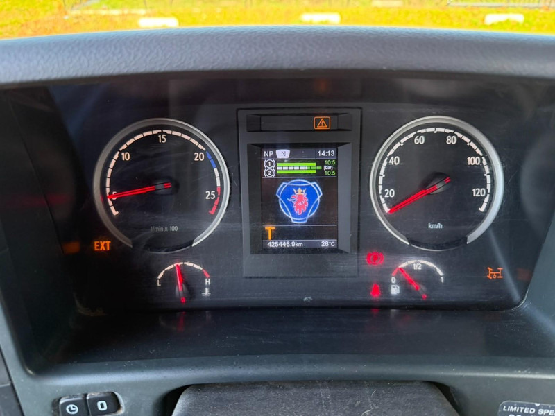 Camion ampliroll, Camion grue Scania P400 6x4 HOOKLIFT + CRANE PALFINGER PK9001 EH - RETARDER - 5/6F + ROTATOR + RADIO - WB 3m90 - EURO 5 - HUB REDUCTION / SPRING - BE TRUCK: photos 13 Camion ampliroll, Camion grue Scania P400 6x4 HOOKLIFT + CRANE PALFINGER PK9001 EH - RETARDER - 5/6F + ROTATOR + RADIO - WB 3m90 - EURO 5 - HUB REDUCTION / SPRING - BE TRUCK: photos 13