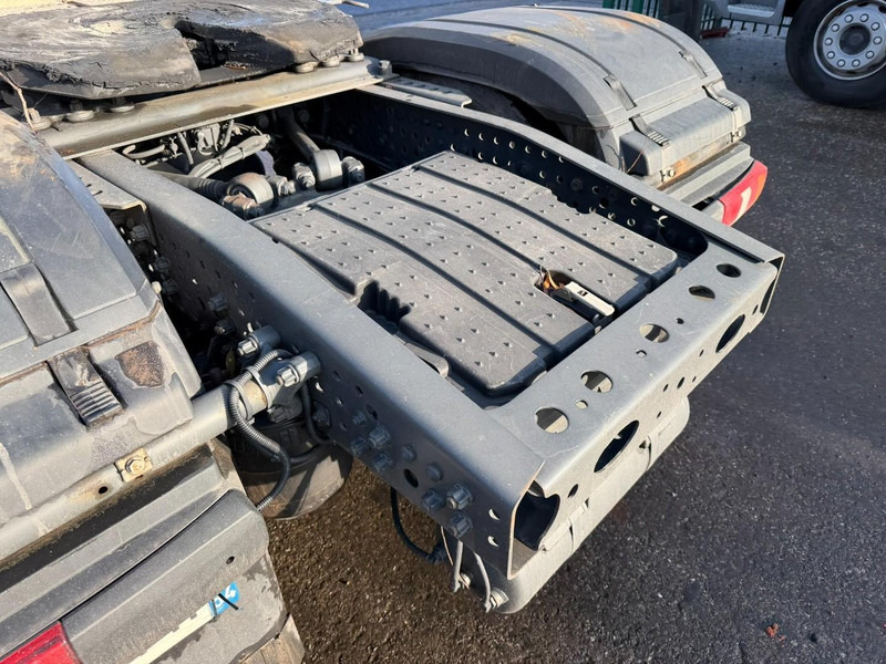 Tracteur routier Mercedes-Benz Actros 1845 - 13L ENGINE - STREAMSPACE - FRIGO - SPOILERS - *874.000km* - GOOD CONDITION: photos 17 Tracteur routier Mercedes-Benz Actros 1845 - 13L ENGINE - STREAMSPACE - FRIGO - SPOILERS - *874.000km* - GOOD CONDITION: photos 17