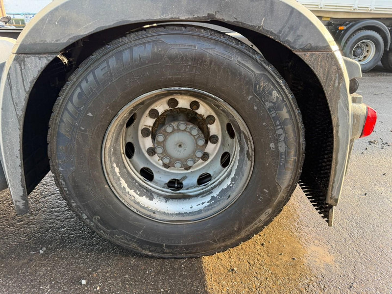 Tracteur routier Mercedes-Benz Actros 1845 - 13L ENGINE - STREAMSPACE - FRIGO - SPOILERS - *874.000km* - GOOD CONDITION: photos 16 Tracteur routier Mercedes-Benz Actros 1845 - 13L ENGINE - STREAMSPACE - FRIGO - SPOILERS - *874.000km* - GOOD CONDITION: photos 16