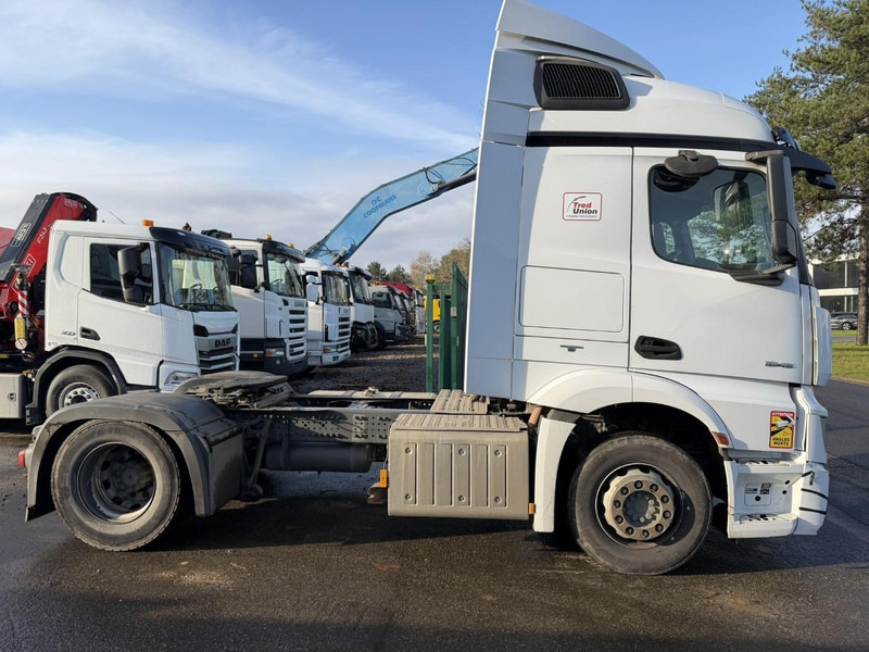 Mercedes-Benz Actros 1845 - 13L ENGINE - STREAMSPACE - FRIGO - SPOILERS - *874.000km* - GOOD CONDITION - Tracteur routier: photos 2 Mercedes-Benz Actros 1845 - 13L ENGINE - STREAMSPACE - FRIGO - SPOILERS - *874.000km* - GOOD CONDITION - Tracteur routier: photos 2