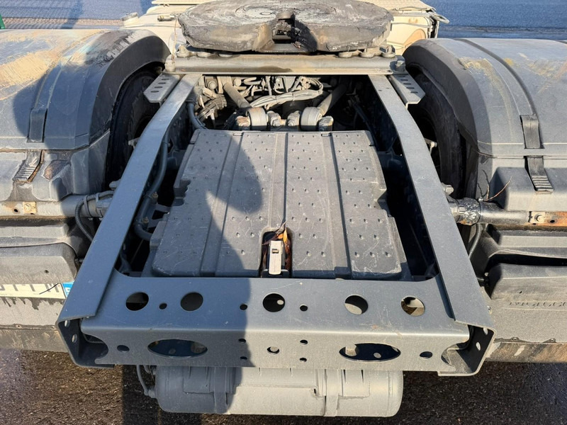 Tracteur routier Mercedes-Benz Actros 1845 - 13L ENGINE - STREAMSPACE - FRIGO - SPOILERS - *874.000km* - GOOD CONDITION: photos 18 Tracteur routier Mercedes-Benz Actros 1845 - 13L ENGINE - STREAMSPACE - FRIGO - SPOILERS - *874.000km* - GOOD CONDITION: photos 18