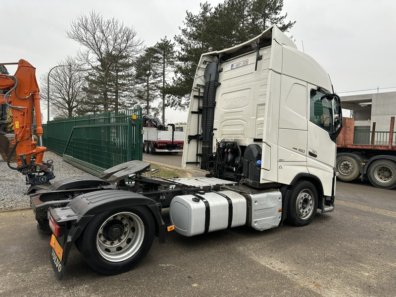 Volvo FH 460 MEGA LOWDECK - HEFSCHOTEL - 295/60R22.5 - FRIGO - SPOILERS - 2 TANKS - BE TRUCK - Tracteur routier: photos 5 Volvo FH 460 MEGA LOWDECK - HEFSCHOTEL - 295/60R22.5 - FRIGO - SPOILERS - 2 TANKS - BE TRUCK - Tracteur routier: photos 5