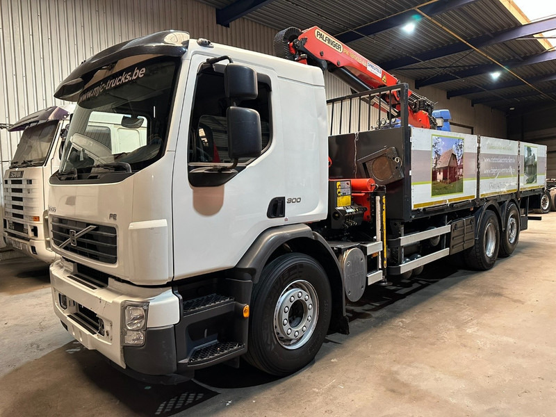 Volvo FE 300 6x2 + crane (20m!) PALFINGER PK18002 E 6x - LIFT / STEERING AXLE - MANUAL - EURO 5 - Camion grue: photos 3 Volvo FE 300 6x2 + crane (20m!) PALFINGER PK18002 E 6x - LIFT / STEERING AXLE - MANUAL - EURO 5 - Camion grue: photos 3