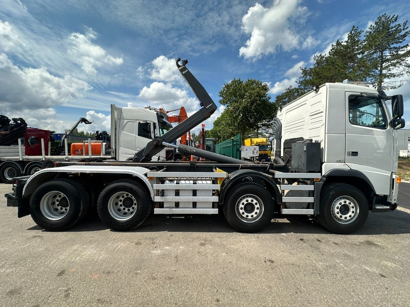 Volvo FH 480 8x2 HOOKLIFT 25T TERBERG - 6m20 - LIFT AXLE - I SHIFT - WB 429cm - HAAKSYSTEEM / ABROLKIPPER - Camion ampliroll: photos 4 Volvo FH 480 8x2 HOOKLIFT 25T TERBERG - 6m20 - LIFT AXLE - I SHIFT - WB 429cm - HAAKSYSTEEM / ABROLKIPPER - Camion ampliroll: photos 4