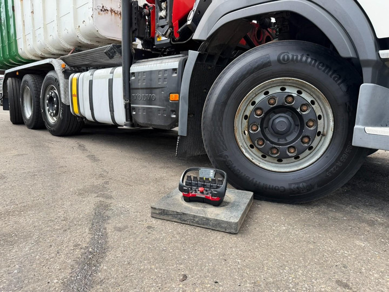 Camion ampliroll, Camion grue Volvo FM 420 8x2 HOOKLIFT + CRANE PALFINGER PK19.001 SLD B - *294.000km* - EURO 6 - LIFT + STEERING AXLE - I SHIFT - BE TRUCK: photos 7 Camion ampliroll, Camion grue Volvo FM 420 8x2 HOOKLIFT + CRANE PALFINGER PK19.001 SLD B - *294.000km* - EURO 6 - LIFT + STEERING AXLE - I SHIFT - BE TRUCK: photos 7