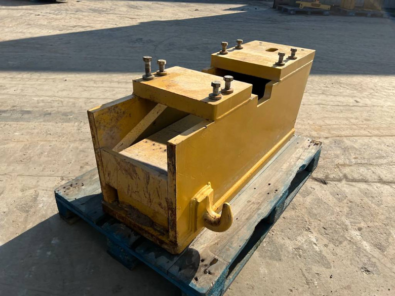 Cat 12H / 12K / 140H / 140K / 160H - Accessoire pour Engins de chantier: photos 1 Cat 12H / 12K / 140H / 140K / 160H - Accessoire pour Engins de chantier: photos 1
