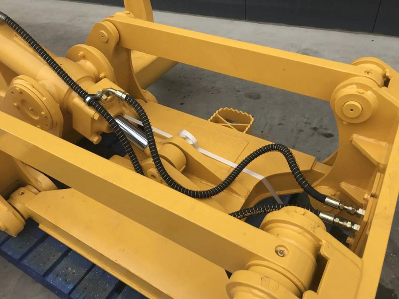 Komatsu D61 - Accessoire pour Engins de chantier: photos 3 Komatsu D61 - Accessoire pour Engins de chantier: photos 3