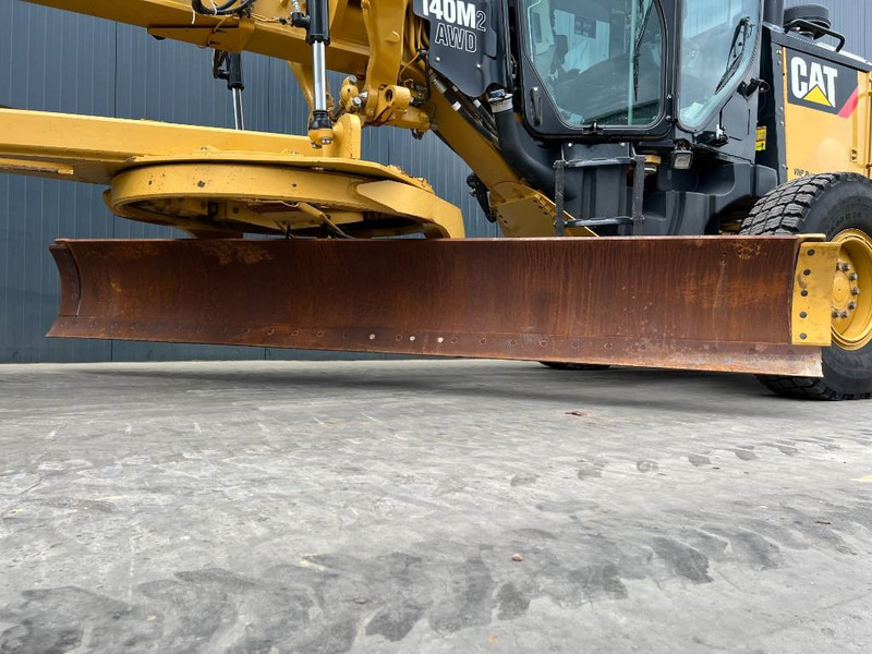 Niveleuse Cat 140M2 AWD: photos 11