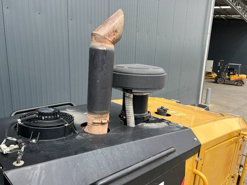 Niveleuse Cat 140M2 AWD: photos 6