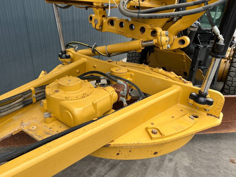 Niveleuse Cat 140M2 AWD: photos 9