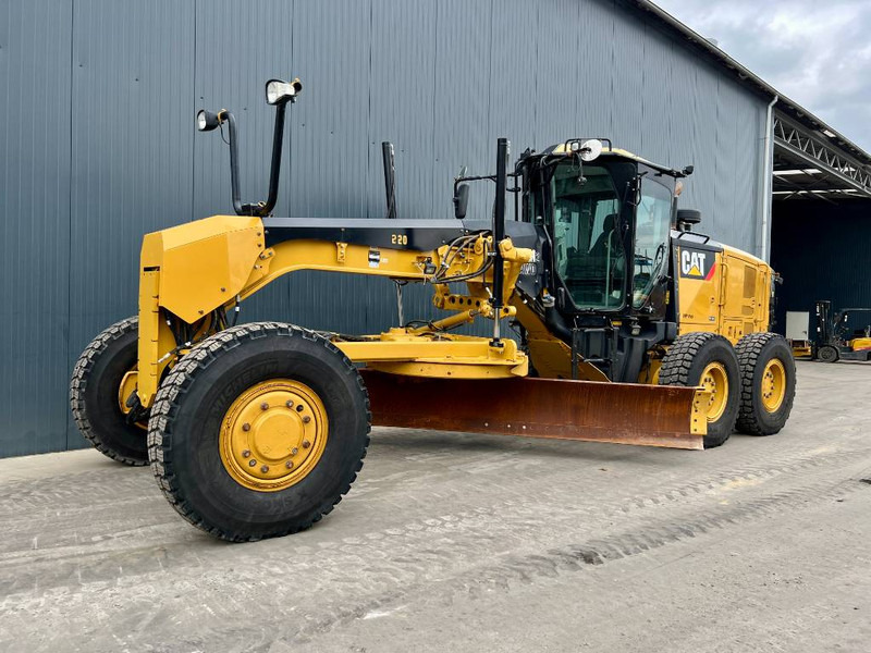 Cat 140M2 AWD - Niveleuse: photos 2 Cat 140M2 AWD - Niveleuse: photos 2