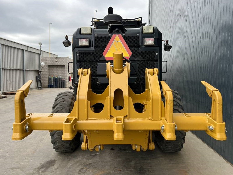 Cat 140M2 AWD - Niveleuse: photos 4 Cat 140M2 AWD - Niveleuse: photos 4