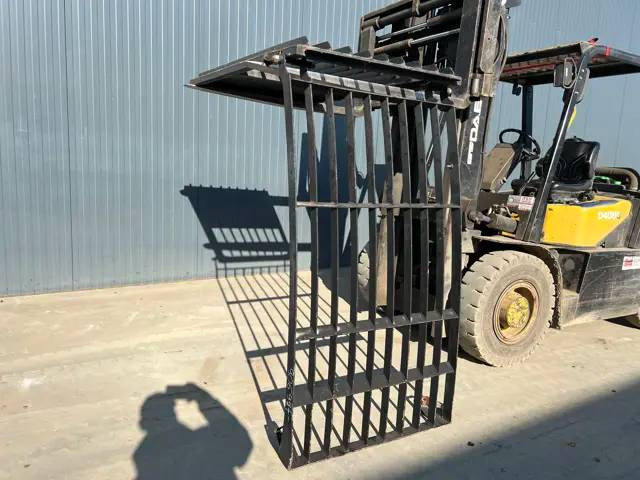 Cat 313D / M315D / 320D / 325D / 330D / 345C / 365C / - Cabine et intérieur pour Engins de chantier: photos 1 Cat 313D / M315D / 320D / 325D / 330D / 345C / 365C / - Cabine et intérieur pour Engins de chantier: photos 1