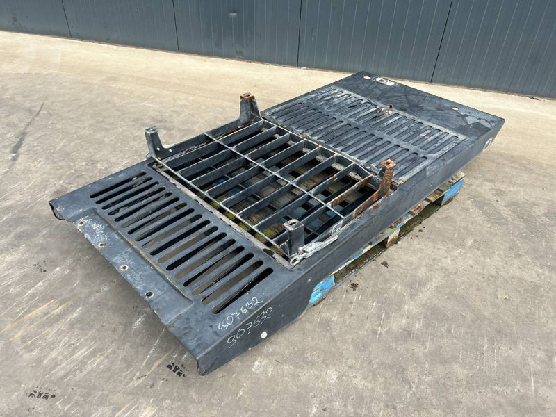 Cat 313E / M315F / 320F / 323E / 325F / 329E/ 330F / - Cabine et intérieur pour Engins de chantier: photos 1 Cat 313E / M315F / 320F / 323E / 325F / 329E/ 330F / - Cabine et intérieur pour Engins de chantier: photos 1